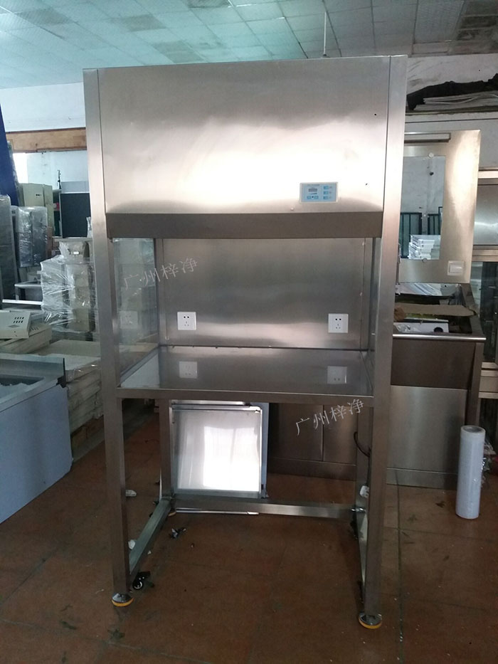 升降門超凈工作臺(tái)又稱為升降門潔凈工作臺(tái)、推拉門超凈工作臺(tái)、無菌工作臺(tái) 升降門超凈工作臺(tái)又稱為升降門潔凈工作臺(tái)、推拉門超凈工作臺(tái)、無菌工作臺(tái)