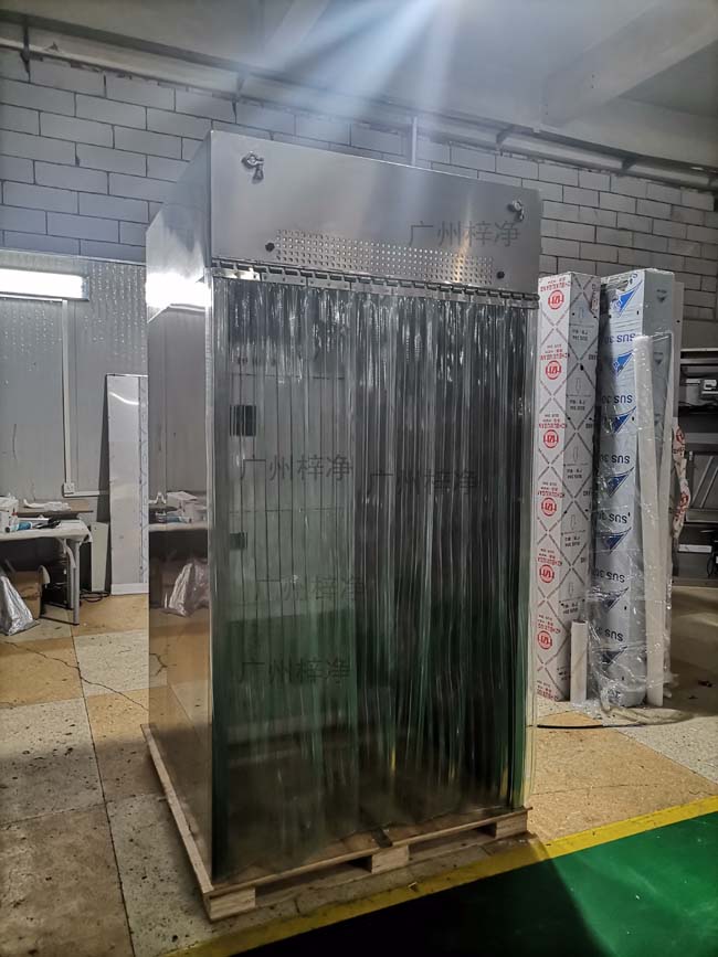 負(fù)壓稱量室定制作現(xiàn)場實(shí)拍圖 負(fù)壓稱量室定制作現(xiàn)場實(shí)拍圖